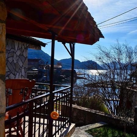 Lakeside Oasis Home Karuc Exterior foto