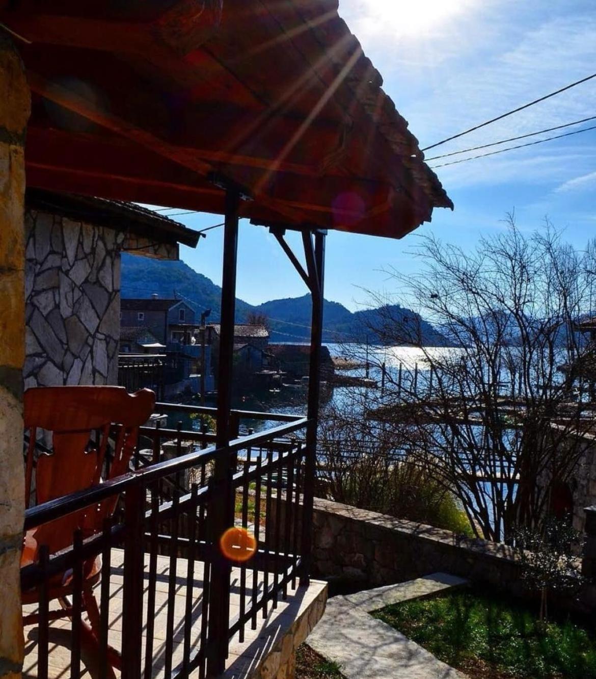 Lakeside Oasis Home Karuc Exterior foto